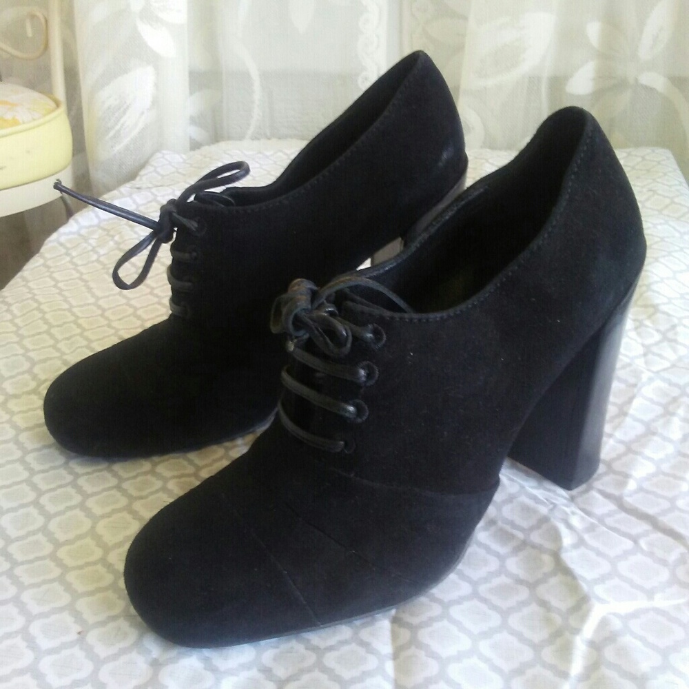 Tory Burch Black Suede Lace-Up Block Heel Booties